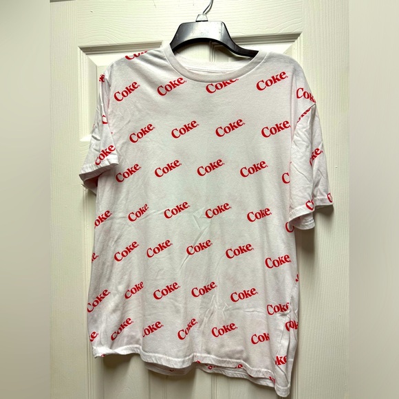 COCA COLA MEN'S COKE SHORT SLEEVE CREW NECK T-SHIRT SIZE L - Picture 1 of 3